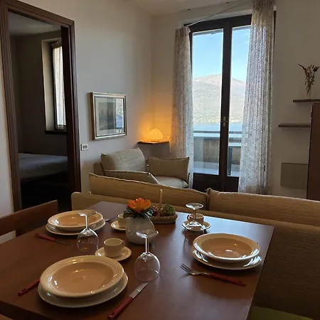 Cozy Italian With Terrace Apartamento Germignaga