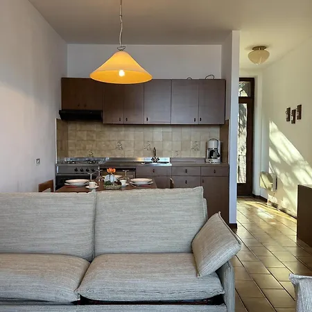 Apartamento Cozy Italian With Terrace