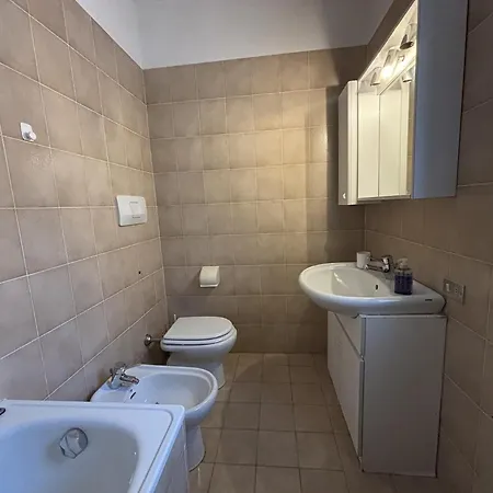 Cozy Italian With Terrace Apartamento Germignaga